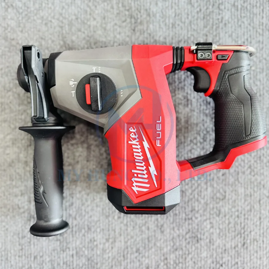 khoan bê tông Milwaukee