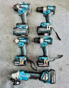 máy khoan búa Makita 